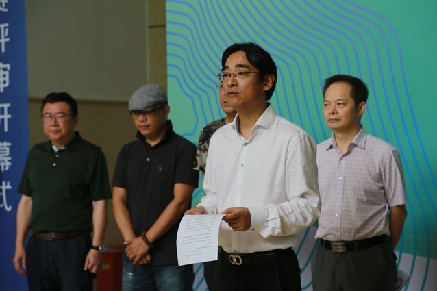 学校副校长费凌教授致辞 学校副校长费凌教授致辞